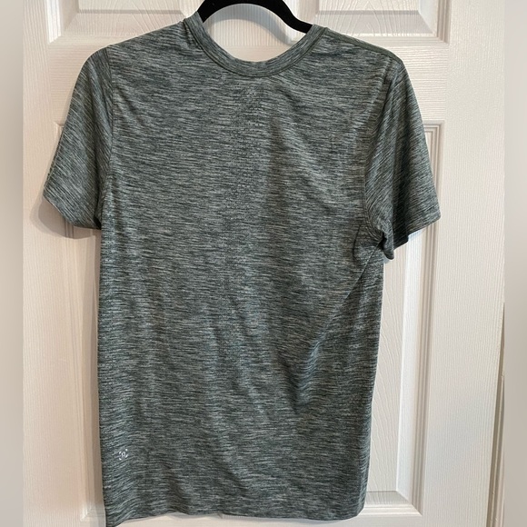 Lululemon Metal Vent Tech Surge Short Sleeve - Picture 4 of 5